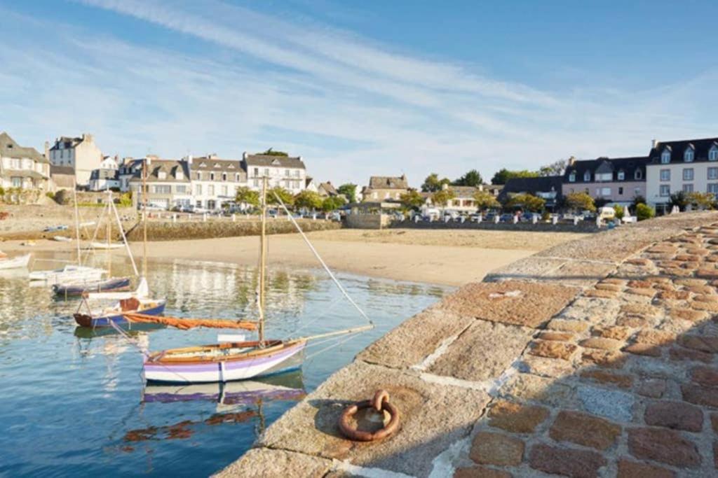 A Deux Pas Du Port De Locquirec Apartamento Exterior foto