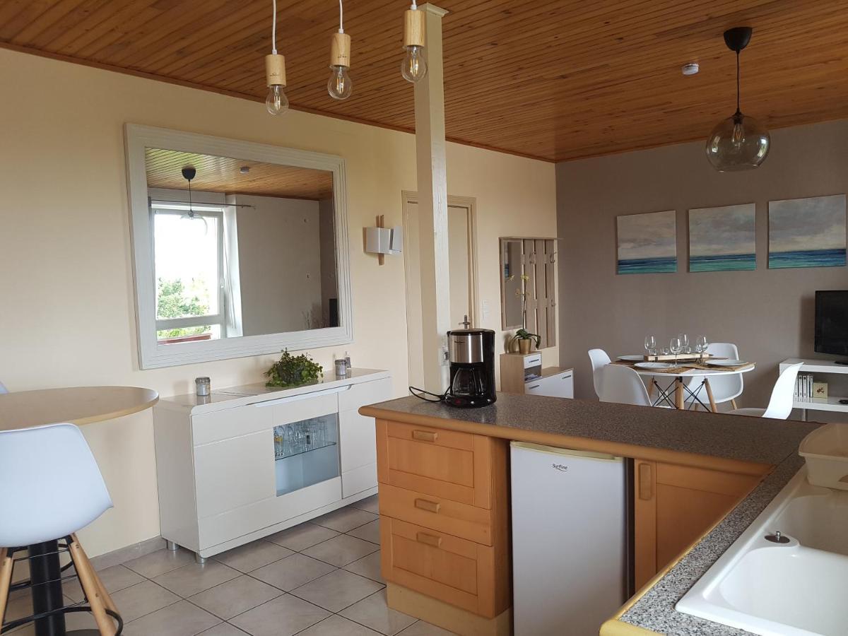 A Deux Pas Du Port De Locquirec Apartamento Exterior foto
