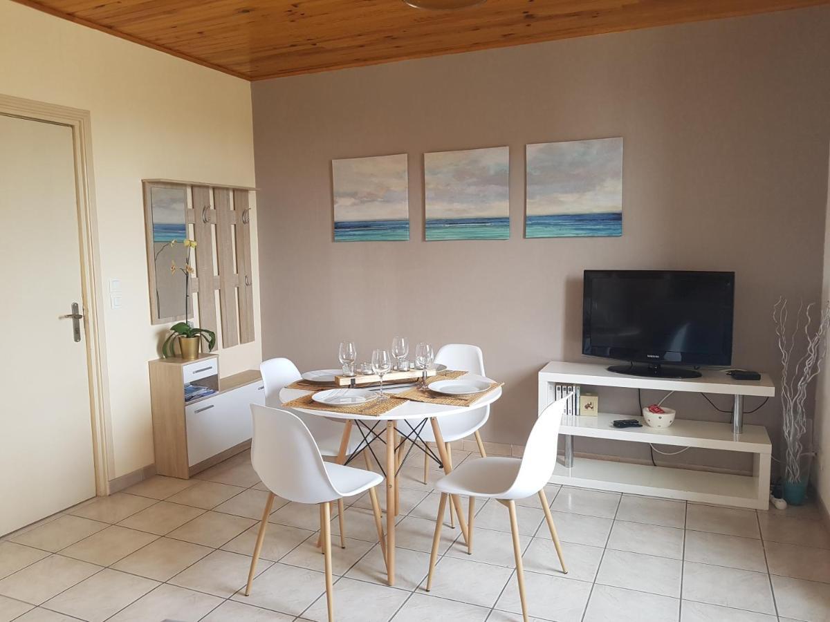 A Deux Pas Du Port De Locquirec Apartamento Exterior foto